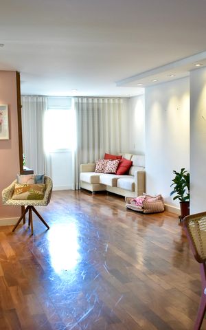 Apartamento à venda com 120m², 3 quartos e 2 vagas Apartamento à venda com 120m², 3 quartos e 2 vagasSala