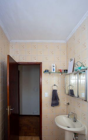 Casa à venda com 232m², 4 quartos e 2 vagasBanheiro Social 2