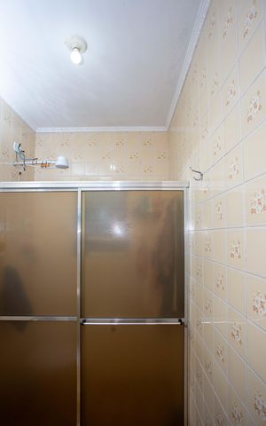 Casa à venda com 232m², 4 quartos e 2 vagasBanheiro Social 1