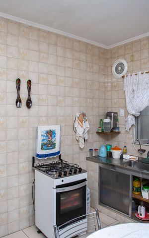 Casa à venda com 232m², 4 quartos e 2 vagasCozinha