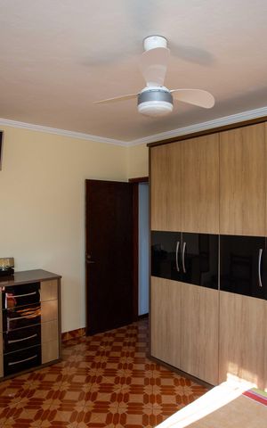 Casa à venda com 232m², 4 quartos e 2 vagasQuarto 3