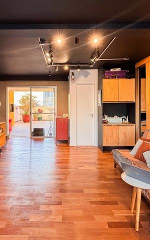 Apartamento à venda com 130m², 1 quarto e 2 vagas Apartamento à venda com 130m², 1 quarto e 2 vagasSala