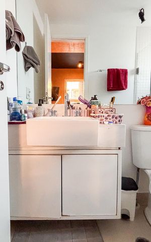 Apartamento à venda com 130m², 1 quarto e 2 vagas Apartamento à venda com 130m², 1 quarto e 2 vagasBanheiro