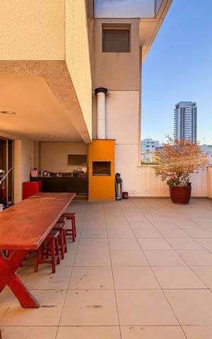 Apartamento à venda com 130m², 1 quarto e 2 vagas Apartamento à venda com 130m², 1 quarto e 2 vagasVaranda gourmet