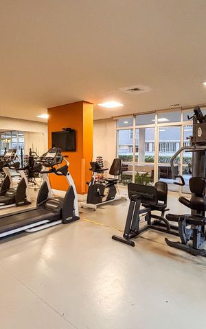 Apartamento à venda com 130m², 1 quarto e 2 vagas Apartamento à venda com 130m², 1 quarto e 2 vagasÁrea comum