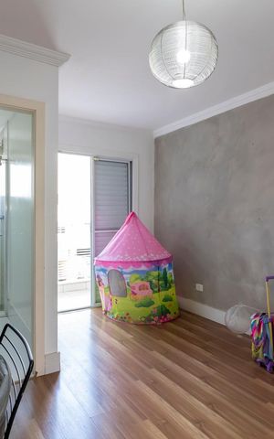 Casa à venda com 260m², 3 quartos e 5 vagas Casa à venda com 260m², 3 quartos e 5 vagasSuíte 2