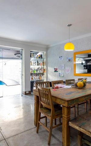 Casa à venda com 260m², 3 quartos e 5 vagas Casa à venda com 260m², 3 quartos e 5 vagasSala de Jantar