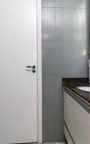 Apartamento à venda com 48m², 2 quartos e 1 vaga Apartamento à venda com 48m², 2 quartos e 1 vagaBanheiro Social