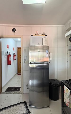 Apartamento à venda com 104m², 2 quartos e 2 vagas Apartamento à venda com 104m², 2 quartos e 2 vagasCozinha