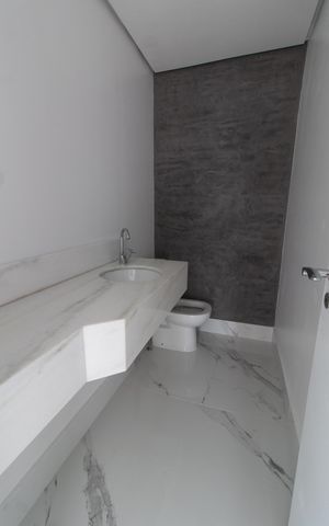 Apartamento à venda com 139m², 3 quartos e 5 vagas Apartamento à venda com 139m², 3 quartos e 5 vagasLavabo