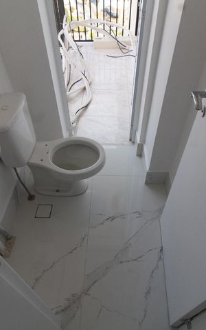 Apartamento à venda com 139m², 3 quartos e 5 vagas Apartamento à venda com 139m², 3 quartos e 5 vagasBanheiro de Serviço