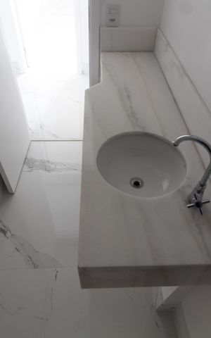 Apartamento à venda com 139m², 3 quartos e 5 vagas Apartamento à venda com 139m², 3 quartos e 5 vagasLavabo