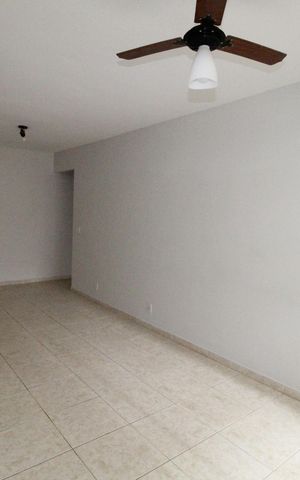 Apartamento para alugar com 93m², 3 quartos e 2 vagasSala
