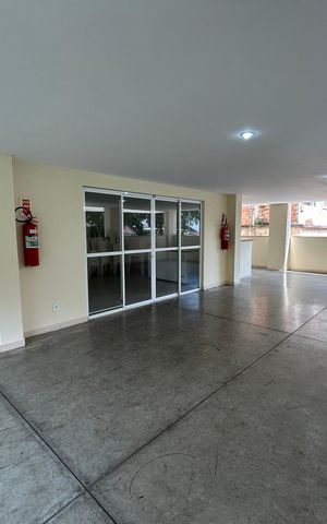 Apartamento para alugar com 77m², 2 quartos e 1 vagaÁrea comum