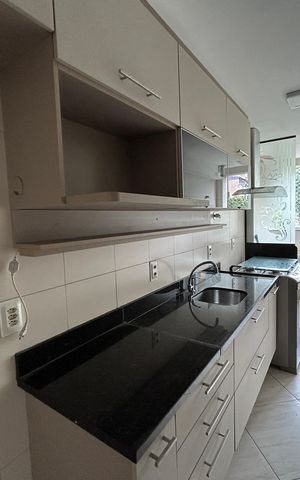 Apartamento para alugar com 77m², 2 quartos e 1 vagaCozinha