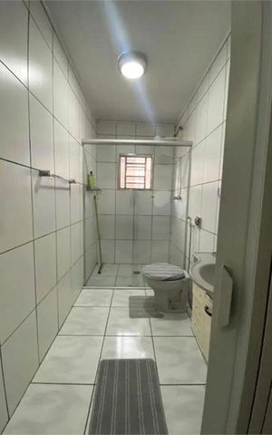 Casa à venda com 174m², 5 quartos e 4 vagas