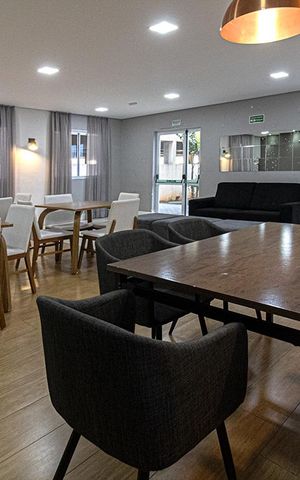 Apartamento para alugar com 48m², 2 quartos e 1 vaga Apartamento para alugar com 48m², 2 quartos e 1 vagaÁrea comum - Salão de festas
