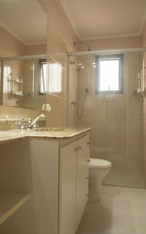 Apartamento para alugar com 68m², 2 quartos e 2 vagasBanheiro Social