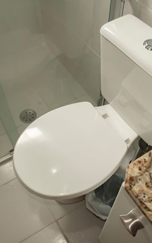Apartamento para alugar com 68m², 2 quartos e 2 vagasBanheiro da Suíte