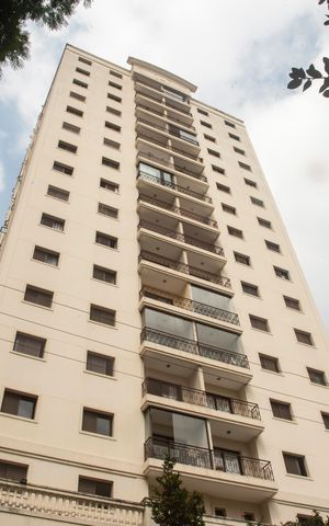 Apartamento para alugar com 68m², 2 quartos e 2 vagasFachada