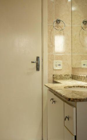 Apartamento para alugar com 68m², 2 quartos e 2 vagasBanheiro Social