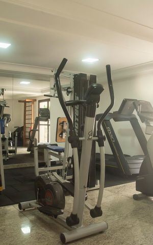 Apartamento para alugar com 68m², 2 quartos e 2 vagasÁrea comum - Academia
