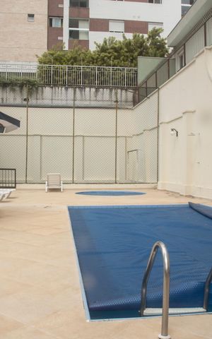 Apartamento para alugar com 68m², 2 quartos e 2 vagasÁrea comum - Piscina