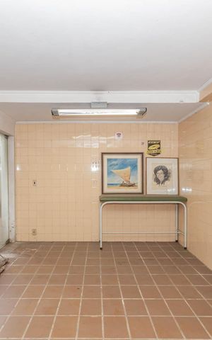 Casa à venda com 208m², 3 quartos e 1 vagaÁrea comum 