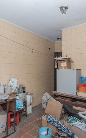 Casa à venda com 208m², 3 quartos e 1 vagaÁrea de Serviço