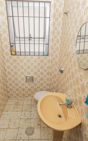 Casa à venda com 208m², 3 quartos e 1 vagaLavabo 1