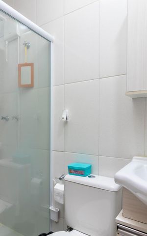 Casa de condomínio à venda com 98m², 3 quartos e 2 vagas Casa de condomínio à venda com 98m², 3 quartos e 2 vagasBanheiro Social