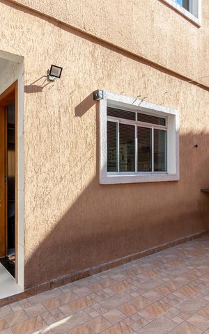Casa de condomínio à venda com 98m², 3 quartos e 2 vagas Casa de condomínio à venda com 98m², 3 quartos e 2 vagasQuintal