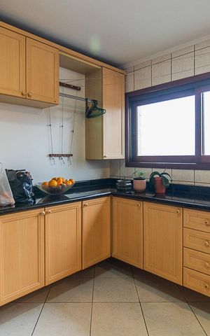 Apartamento à venda com 235m², 3 quartos e 2 vagasÁrea de Serviço
