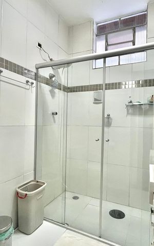 Casa à venda com 190m², 3 quartos e 2 vagasBanheiro Social