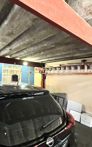 Casa à venda com 190m², 3 quartos e 2 vagasGaragem