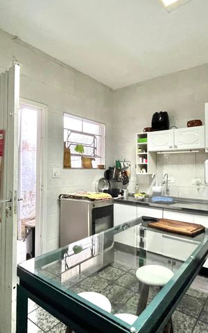 Casa à venda com 190m², 3 quartos e 2 vagasCozinha