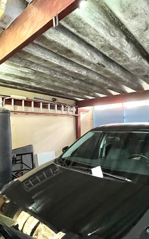 Casa à venda com 190m², 3 quartos e 2 vagasGaragem