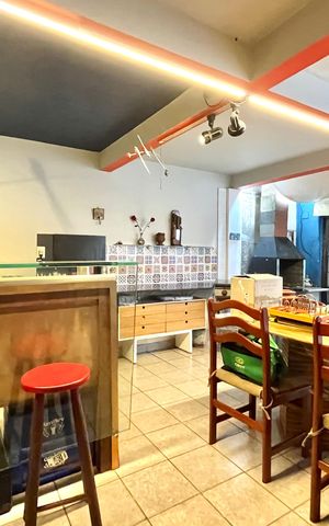 Casa à venda com 190m², 3 quartos e 2 vagasEdícula