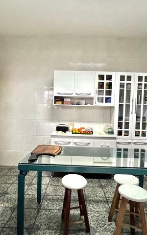 Casa à venda com 190m², 3 quartos e 2 vagasCozinha