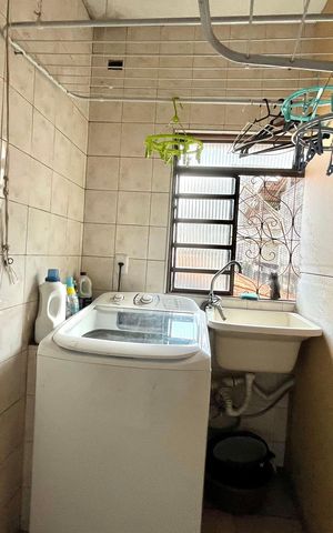 Casa à venda com 190m², 3 quartos e 2 vagasEdícula