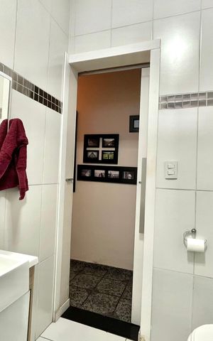 Casa à venda com 190m², 3 quartos e 2 vagasBanheiro Social