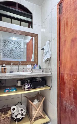 Casa à venda com 215m², 4 quartos e 1 vagaSuíte 2 - Banheiro