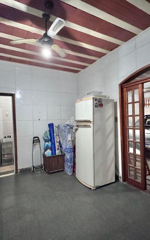 Casa à venda com 215m², 4 quartos e 1 vagaCozinha