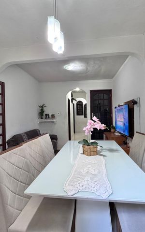 Casa à venda com 215m², 4 quartos e 1 vagaSala