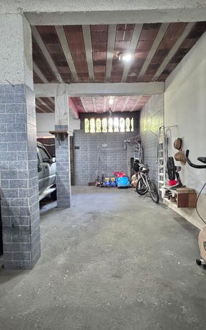 Casa à venda com 215m², 4 quartos e 1 vagaGaragem