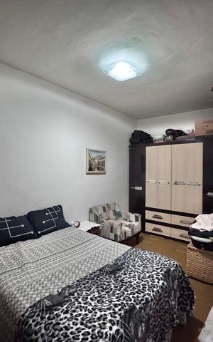 Casa à venda com 215m², 4 quartos e 1 vagaSuíte 1
