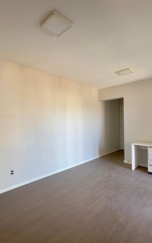 Apartamento para alugar com 70m², 3 quartos e 1 vaga Apartamento para alugar com 70m², 3 quartos e 1 vagaSala