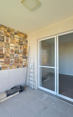 Apartamento para alugar com 70m², 3 quartos e 1 vaga Apartamento para alugar com 70m², 3 quartos e 1 vagaVaranda