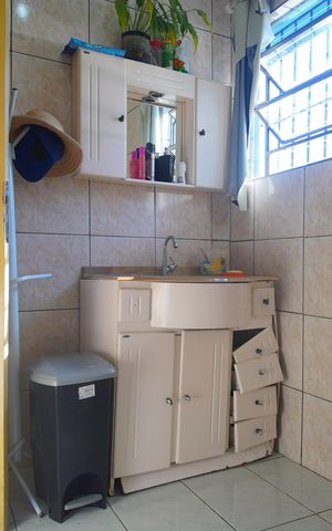 Casa à venda com 150m², 3 quartos e 1 vagaBanheiro