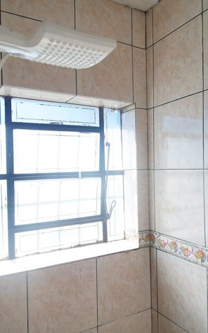 Casa à venda com 150m², 3 quartos e 1 vagaBanheiro